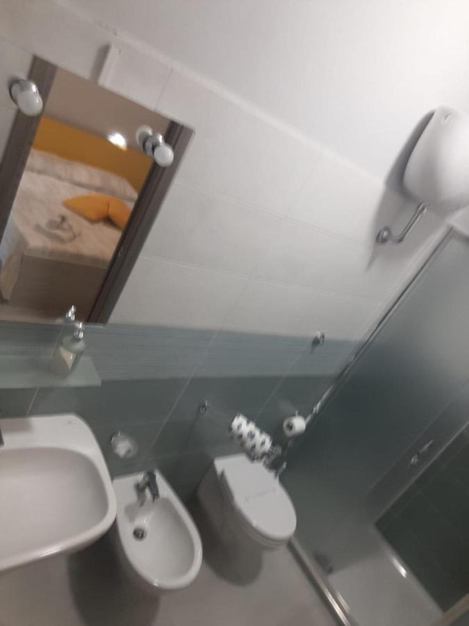 Affittacamere Borgata Marina Розето Капо Спулико Екстериор снимка